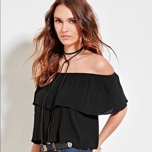 🖤Black Crinkled Off the Shoulder Top🖤